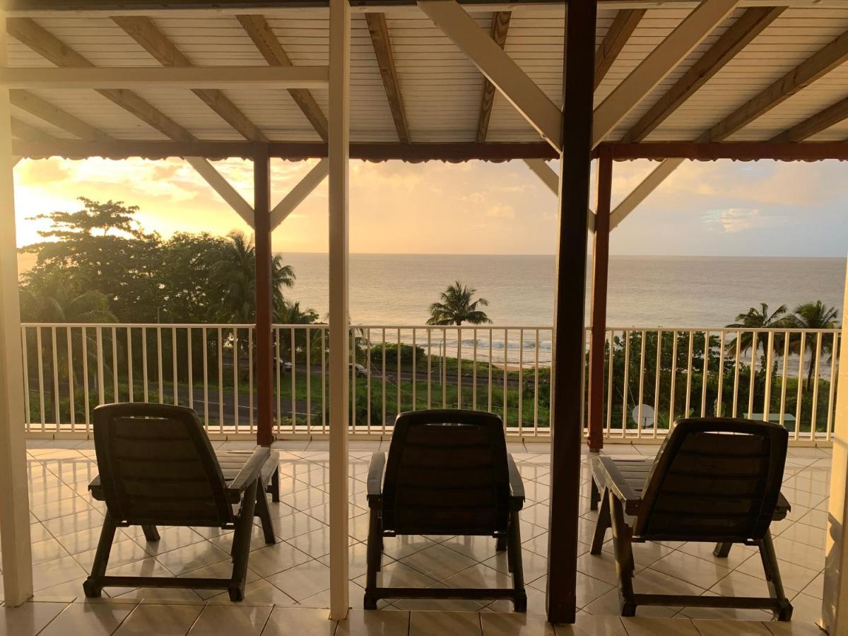Logement Entier Au Soleil Couchant Deshaies Exterior photo